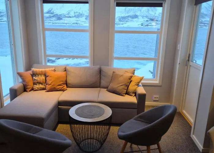 بيت للعطل Arctic Sea House Svensby